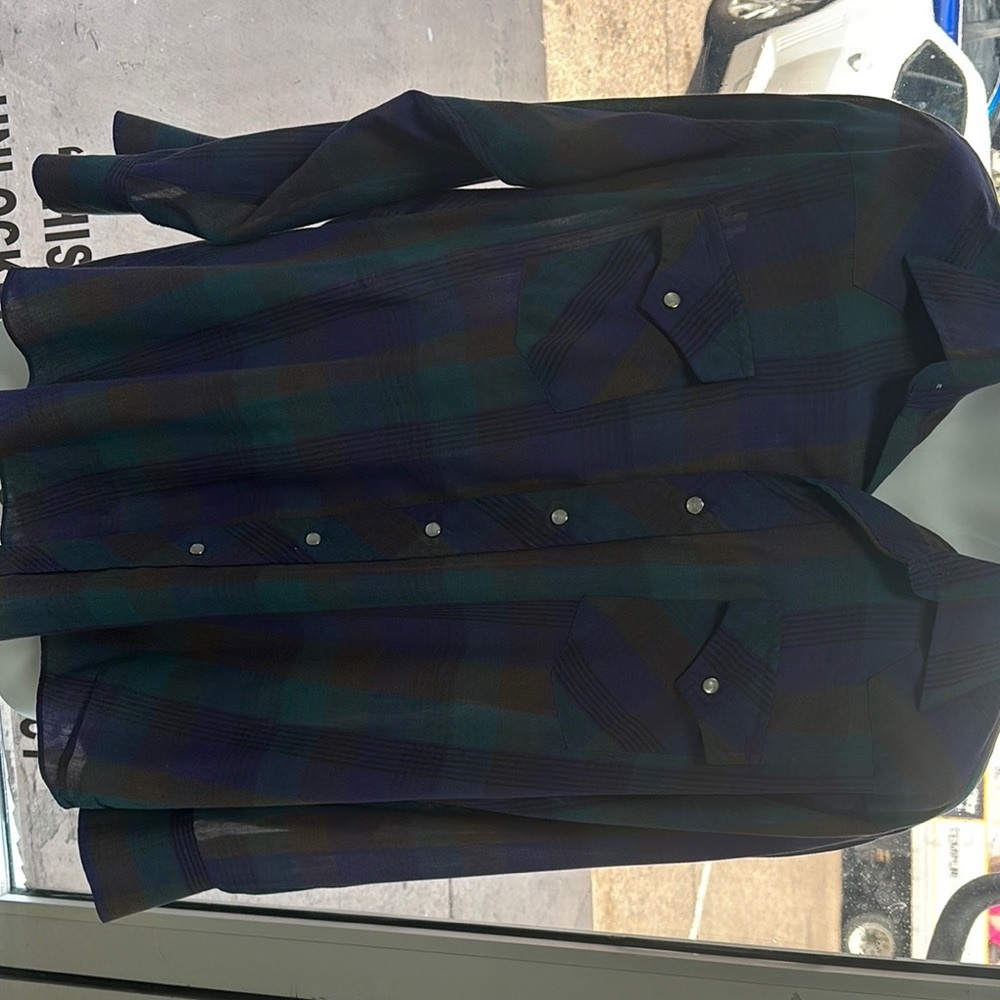 Northern Plains Men's Western Shirt with Pearl Snaps - Picture 2 of 6